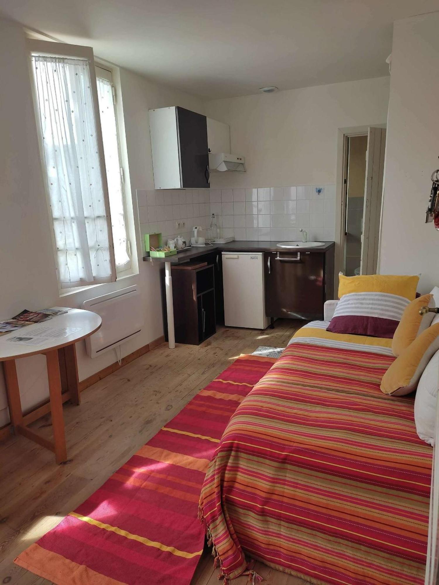B&B Le Miroir Aux Fees Bordeaux Eksteriør bilde
